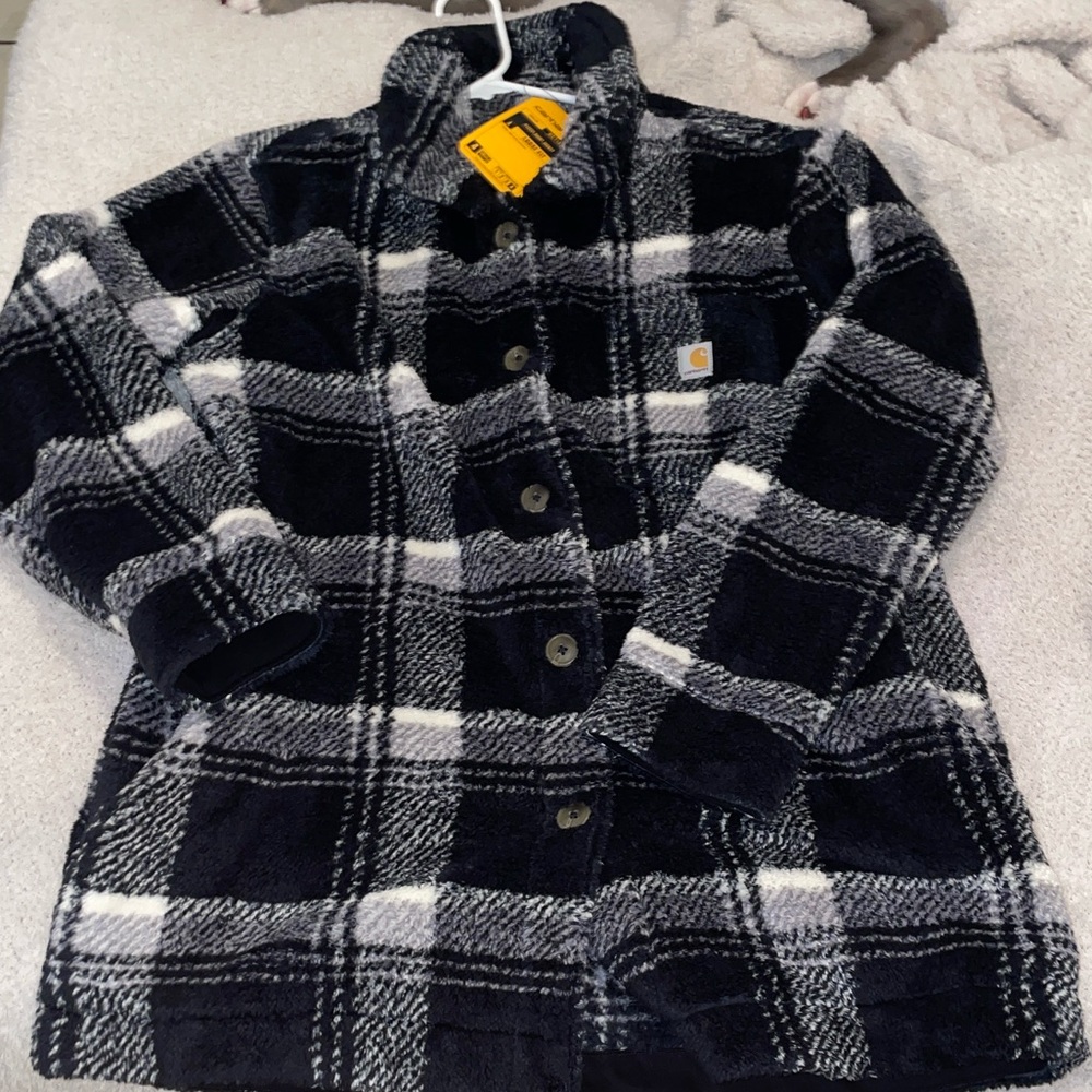 NWOT - Women’s Carhartt fleece jacket size large!